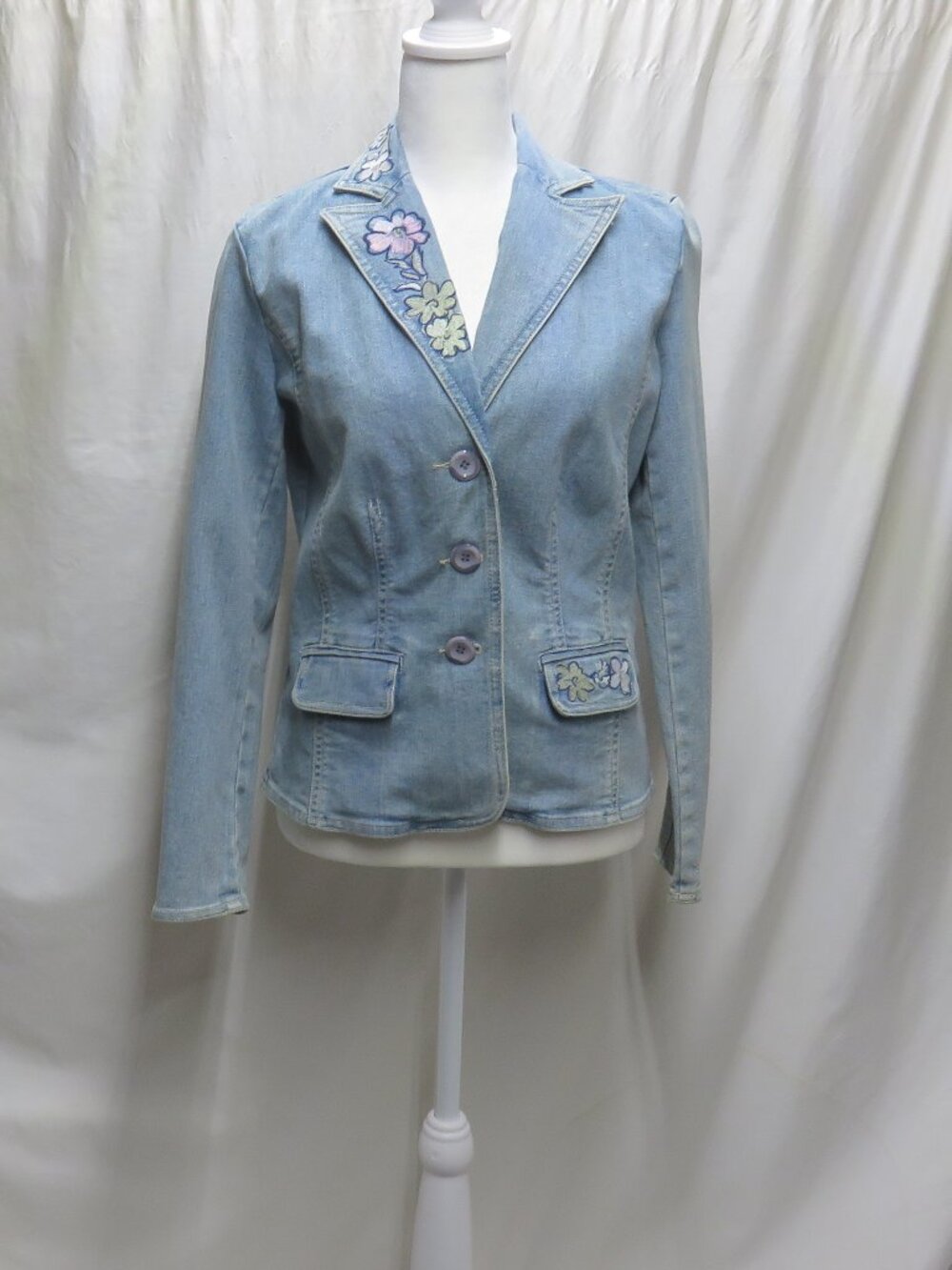 Light Blue Denim Blazer with Floral Embroidery